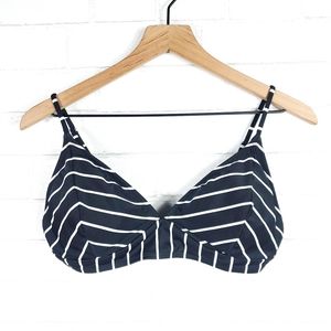 3/$25 NWT Old Navy striped bikini top | Size L